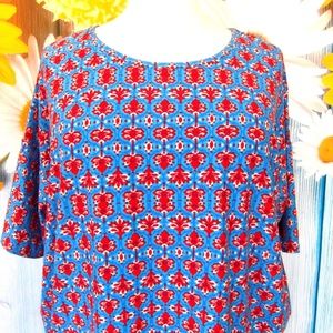 LulaRoe Blue Red Floral Irma Top Size 2XL